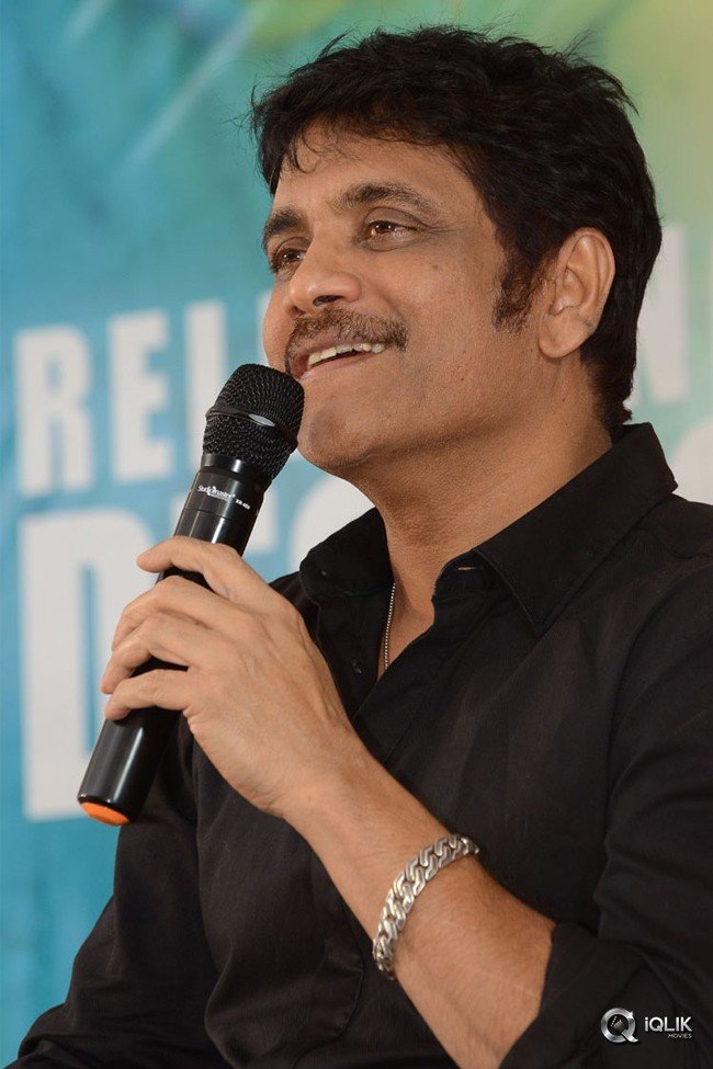 Hello-Movie-Press-Meet